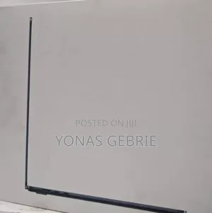 New Laptop Apple MacBook Air 2022 M2 16GB Apple M2 SSD 256GB