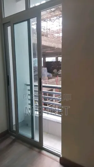 1bdrm Apartment in ጃምቦ, Bole for sale