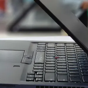 New Laptop Lenovo 16GB AMD Ryzen 7 SSD 512GB