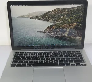 New Laptop Apple MacBook Pro 2015 8GB Intel Core I5 SSD 256GB