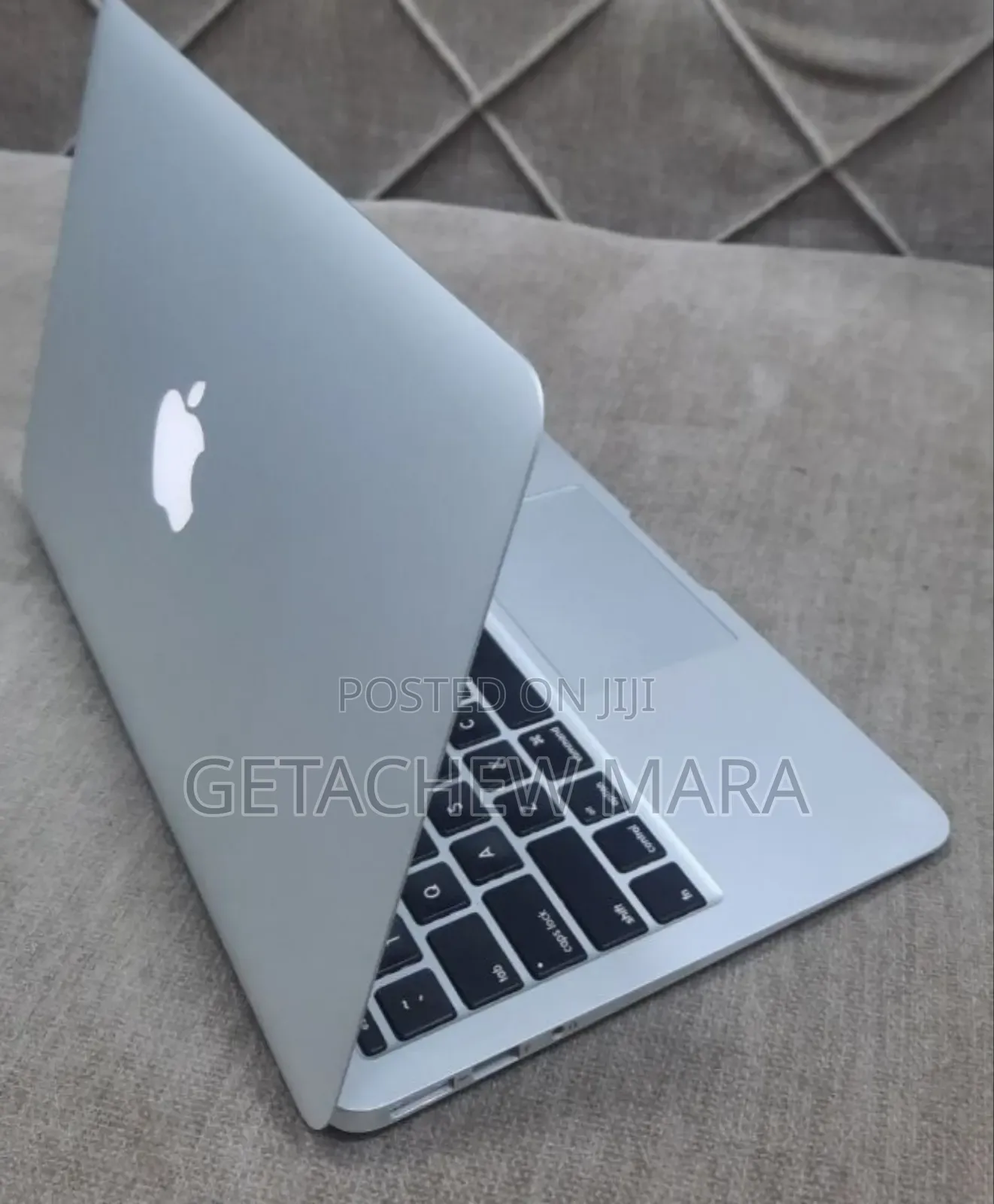 New Laptop Apple MacBook 2015 4GB Intel Core I5 SSD 128GB