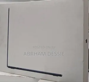 Photo - New Laptop Apple MacBook Air 2023 M2 16GB Apple M2 SSD 256GB