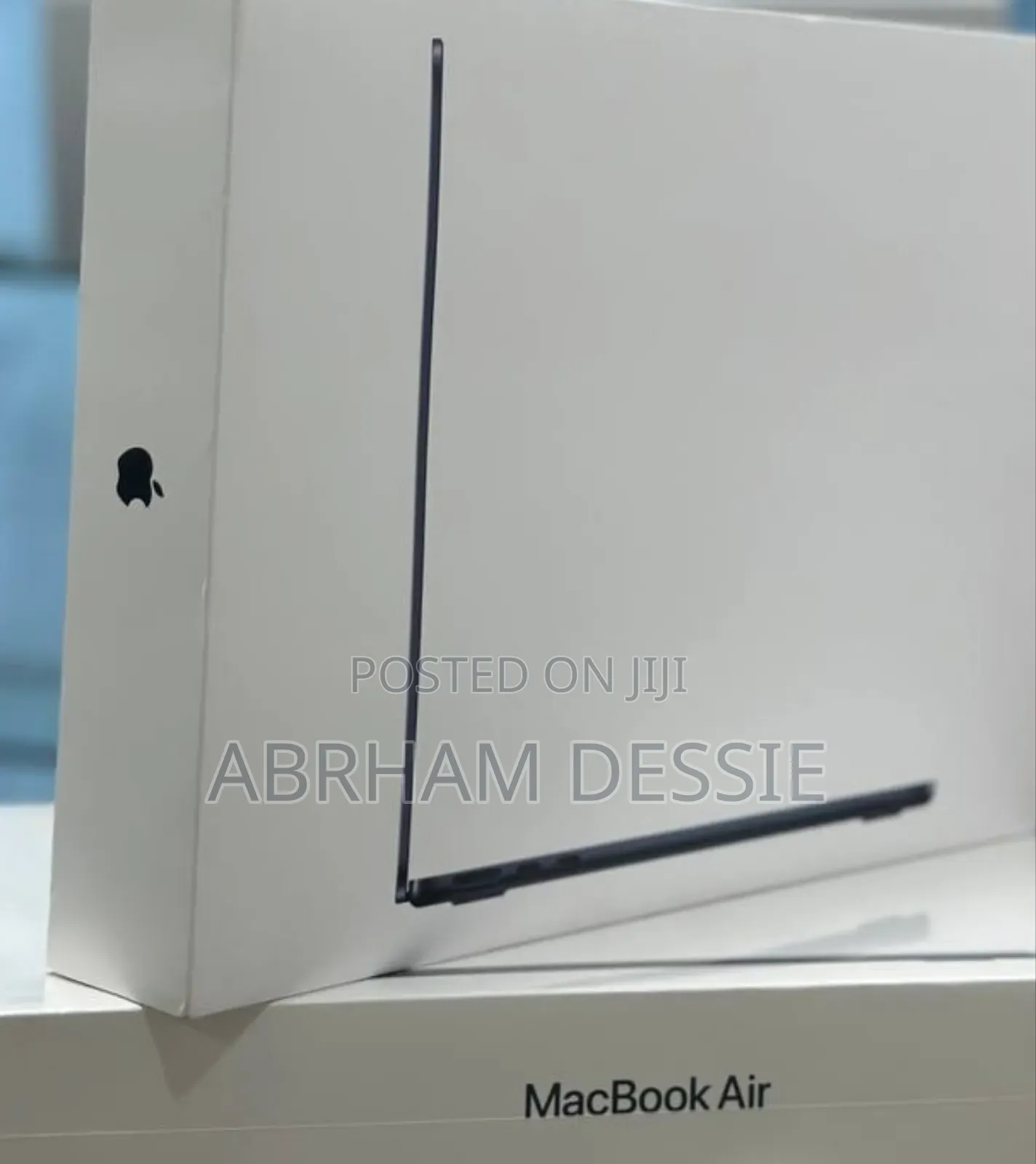 New Laptop Apple MacBook Air 2023 M2 16GB Apple M2 SSD 256GB