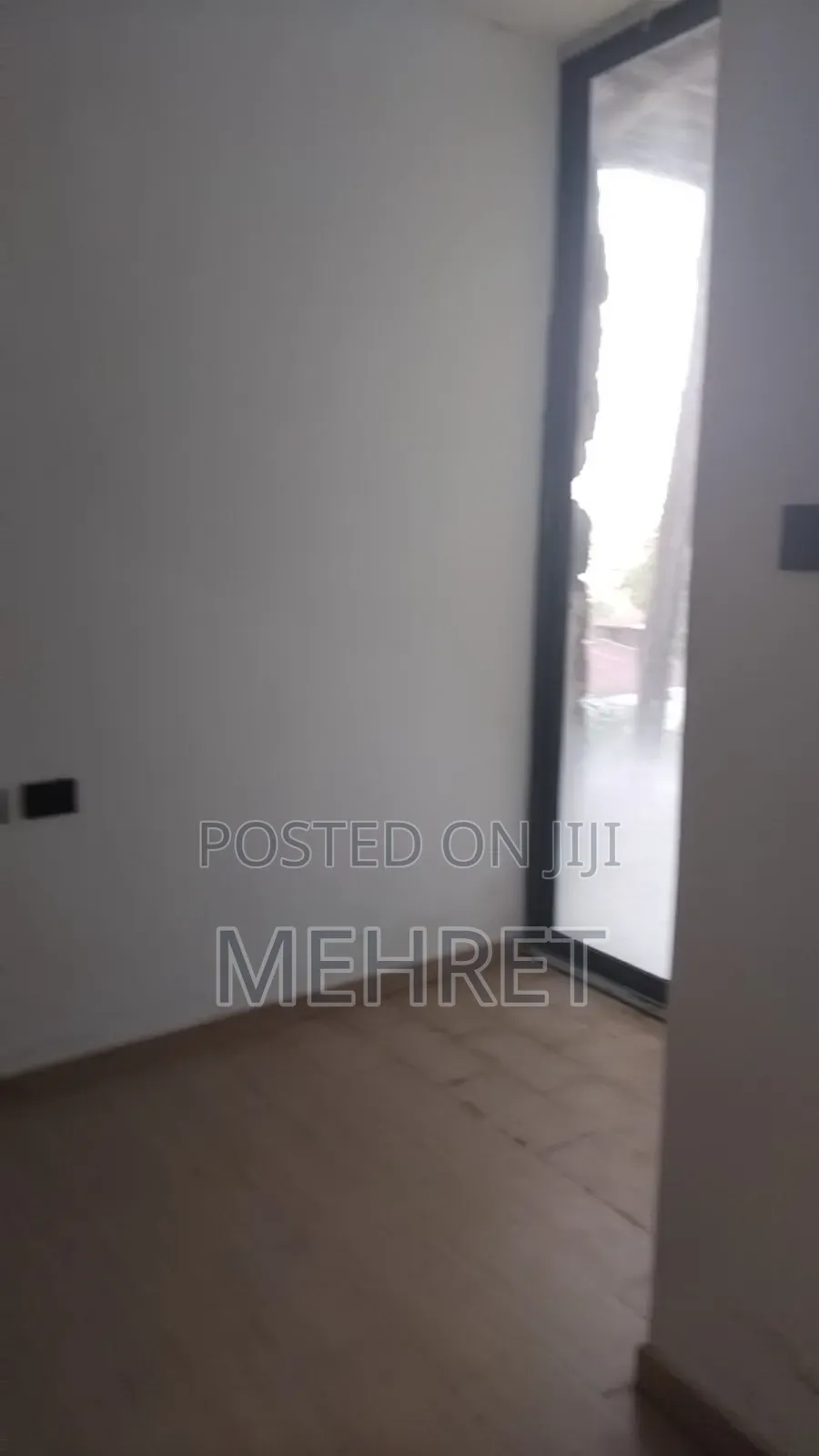 2bdrm Apartment in ጃምቦ, Kirkos for sale