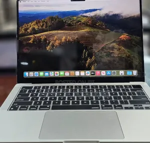 Photo - New Laptop Apple MacBook Pro 8GB Apple M3 SSD 512GB