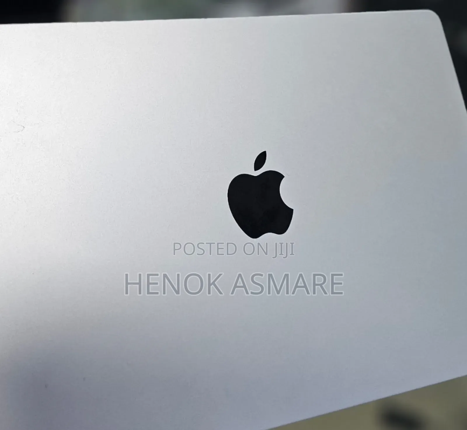 New Laptop Apple MacBook Pro 8GB Apple M3 SSD 512GB