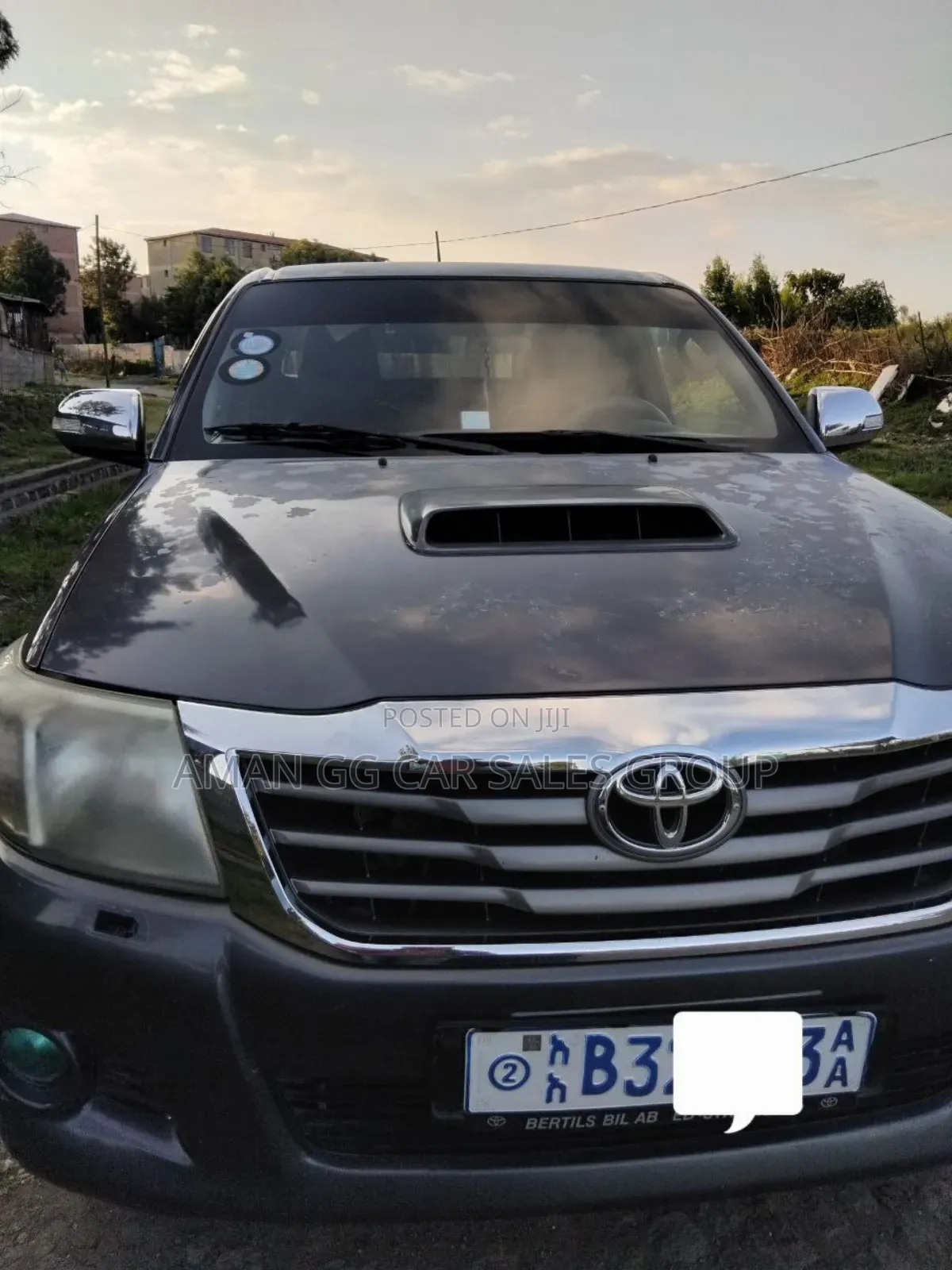 Toyota Hilux 2013 Black