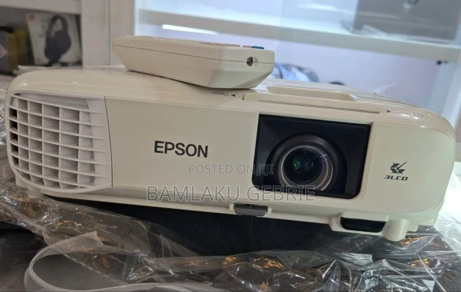 Brand New Epson Projector With Bag Model Name: Cb -X49