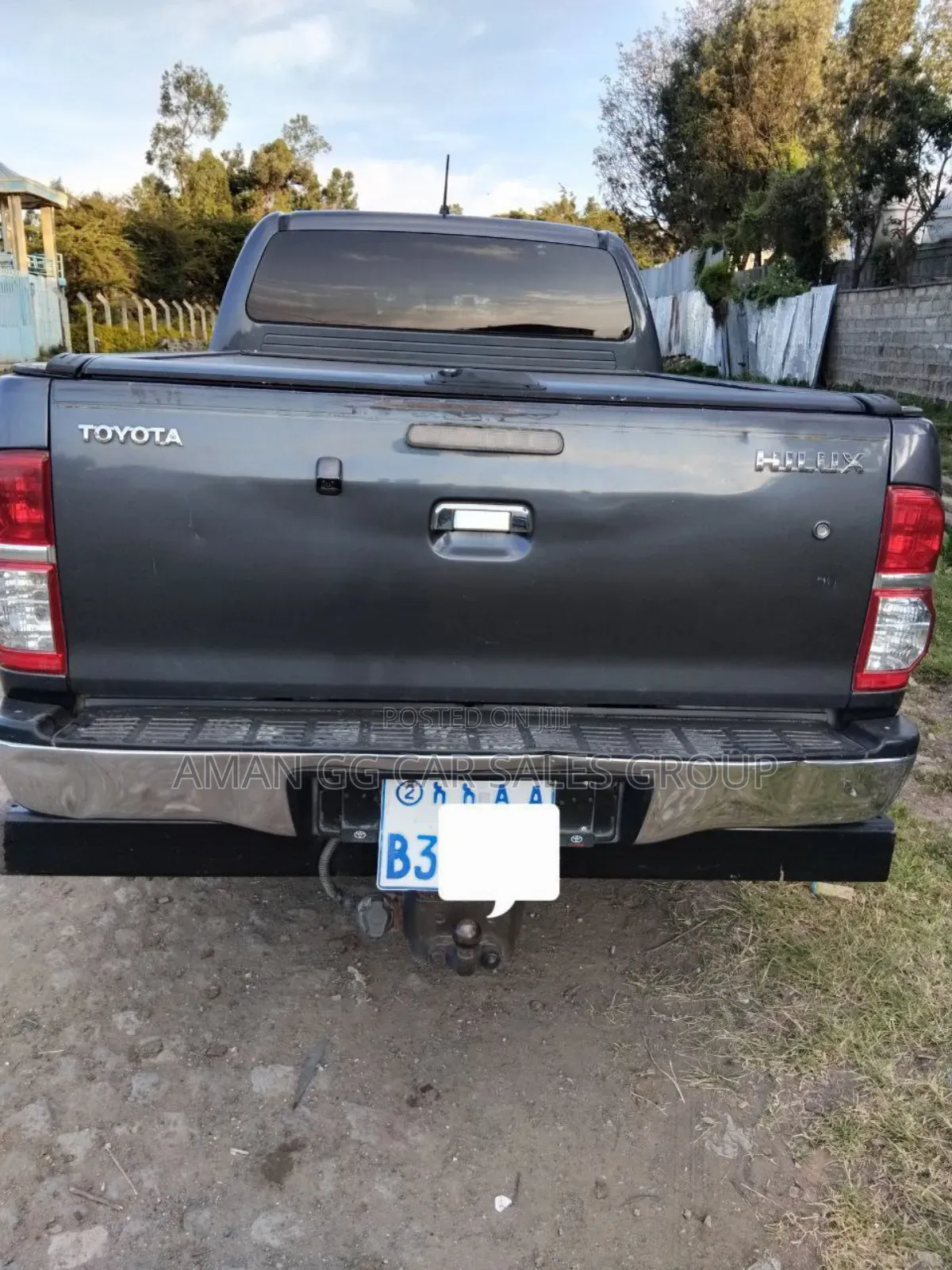 Toyota Hilux 2013 Black