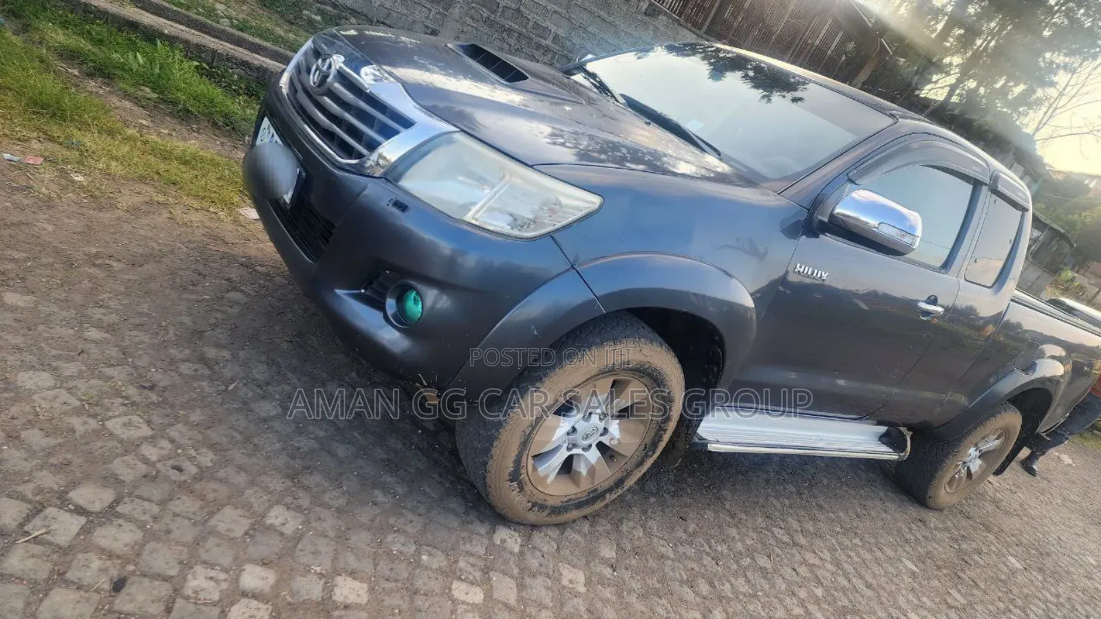 Toyota Hilux 2013 Black