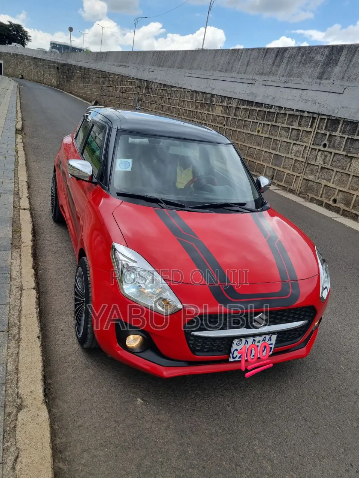 Suzuki Swift 2022 Red