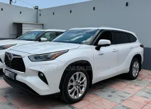 Toyota Highlander Hybrid 2023 White