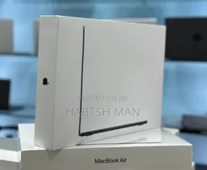 Photo - New Laptop Apple MacBook Air 2022 M2 16GB Apple M2 SSD 256GB