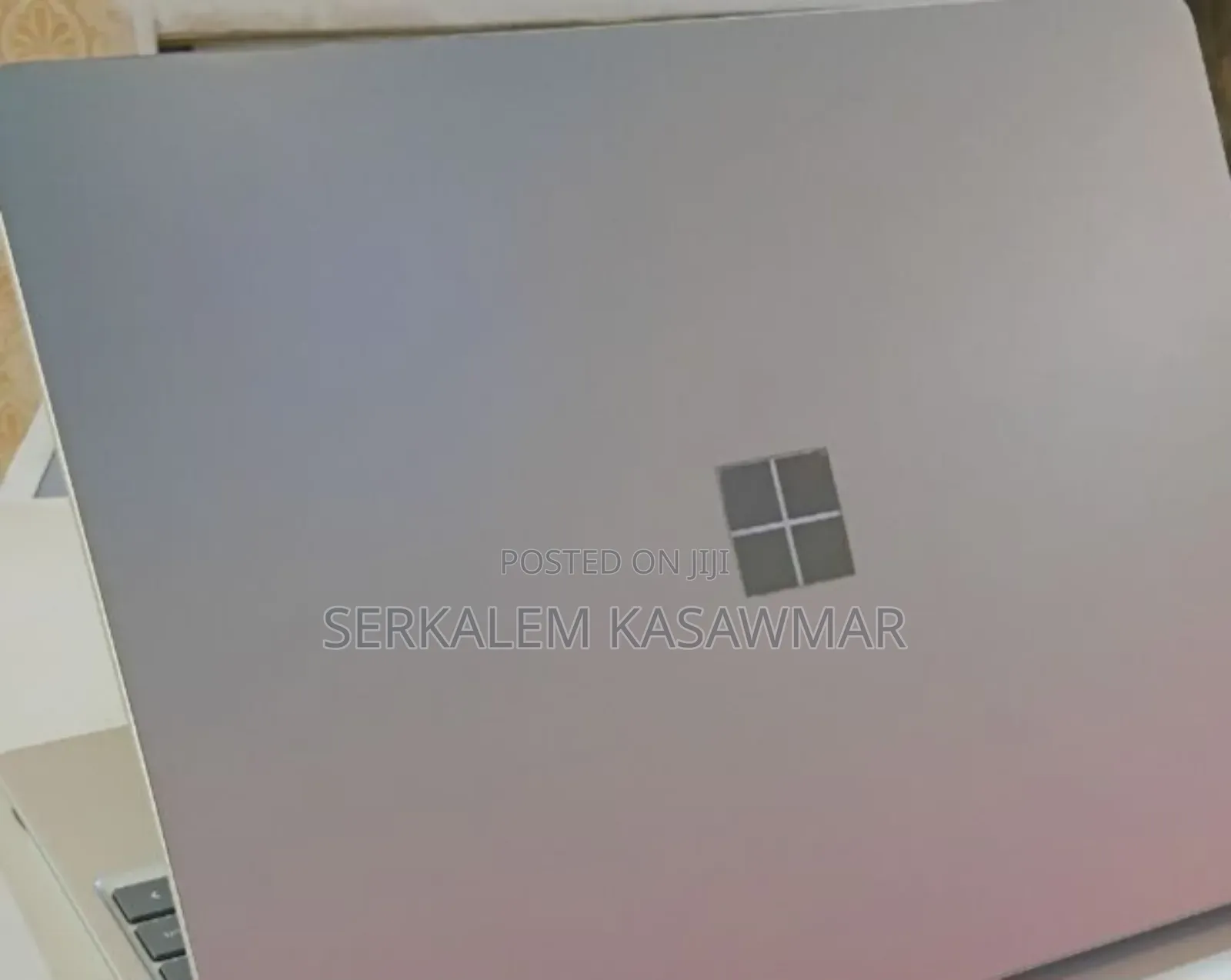 New Laptop Microsoft Surface 8GB Intel Core I5 SSD 128GB