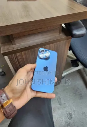 Apple iPhone 15 Pro 256 GB Silver