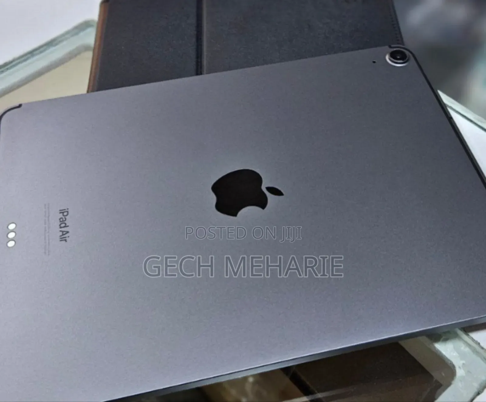 New Apple iPad Air (2022) 64 GB Black