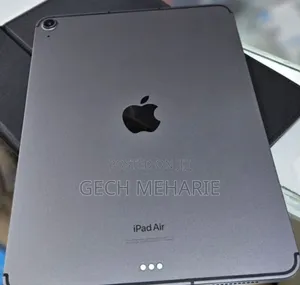 New Apple iPad Air (2022) 64 GB Black