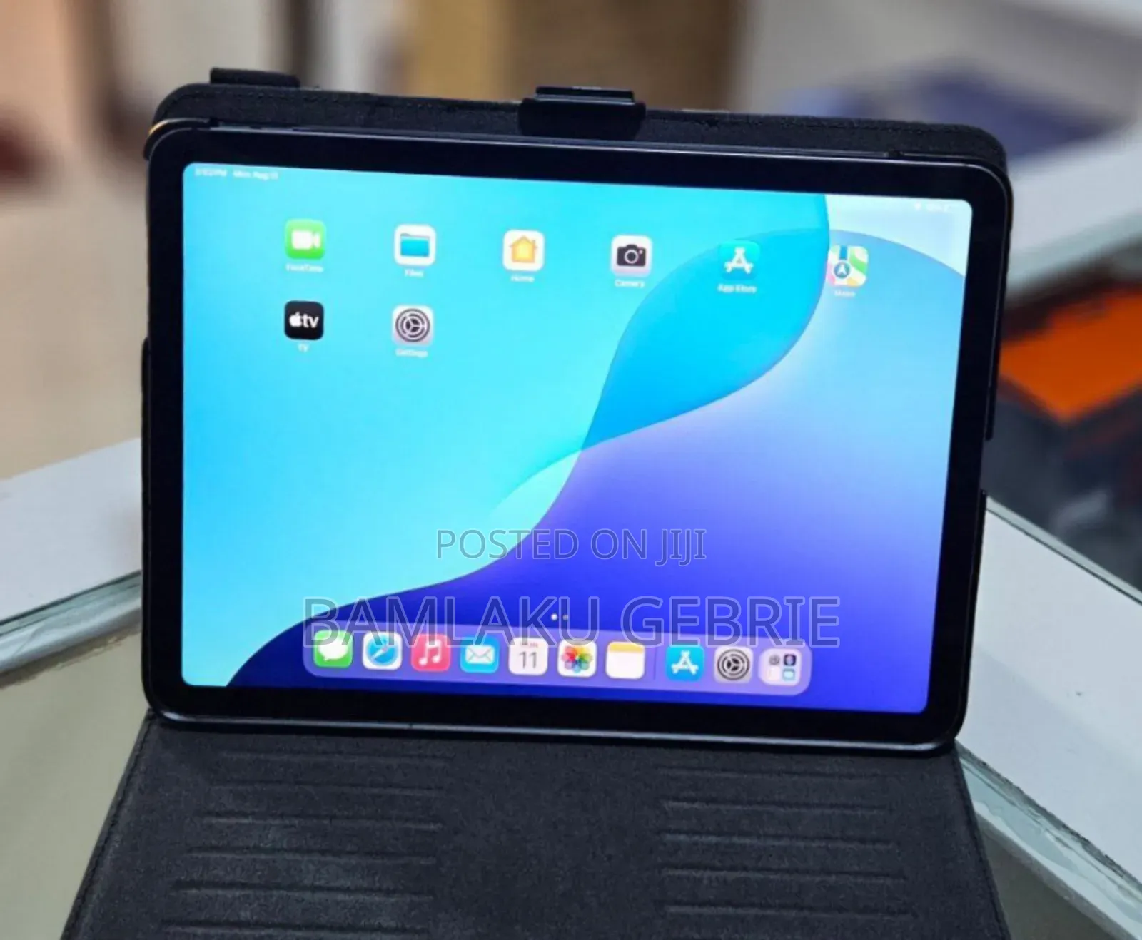 New Apple iPad Air 64 GB