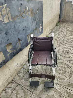 Commode Comfortable Wheelchair延續brand New Wheelchair軍方wheelchair