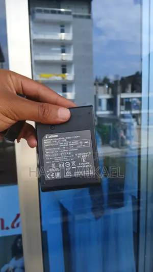 Photo - Lp-e17 Canon Camera Battery