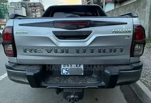 Toyota Hilux 2020 Silver