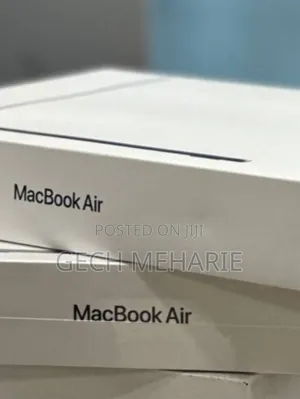 Photo - New Laptop Apple MacBook Air 2023 M2 16GB Apple M2 SSD 256GB