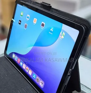 New Apple iPad Air 64 GB Gray