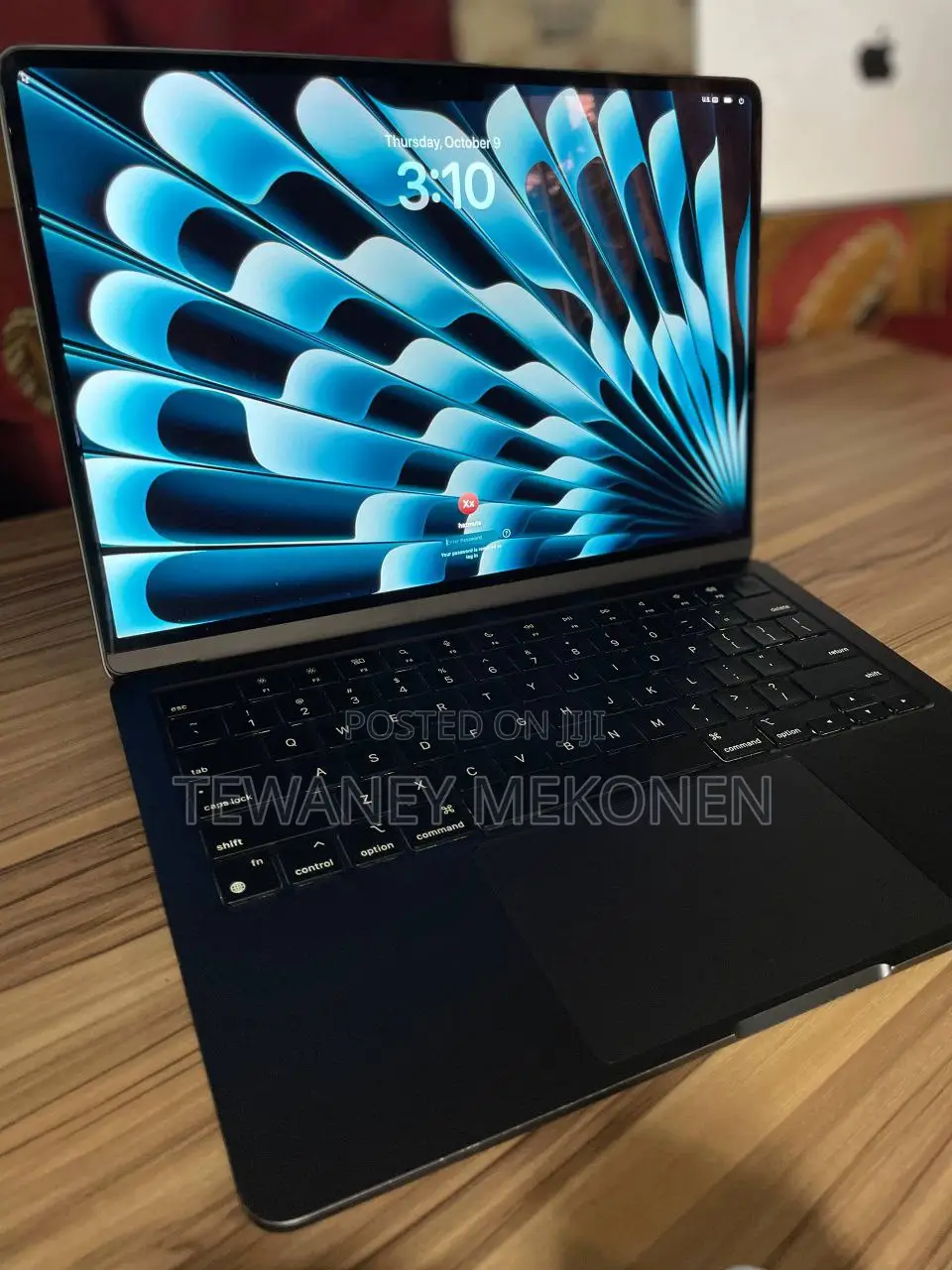 Laptop Apple MacBook Air 2022 M2 8GB Apple M2 SSD 256GB