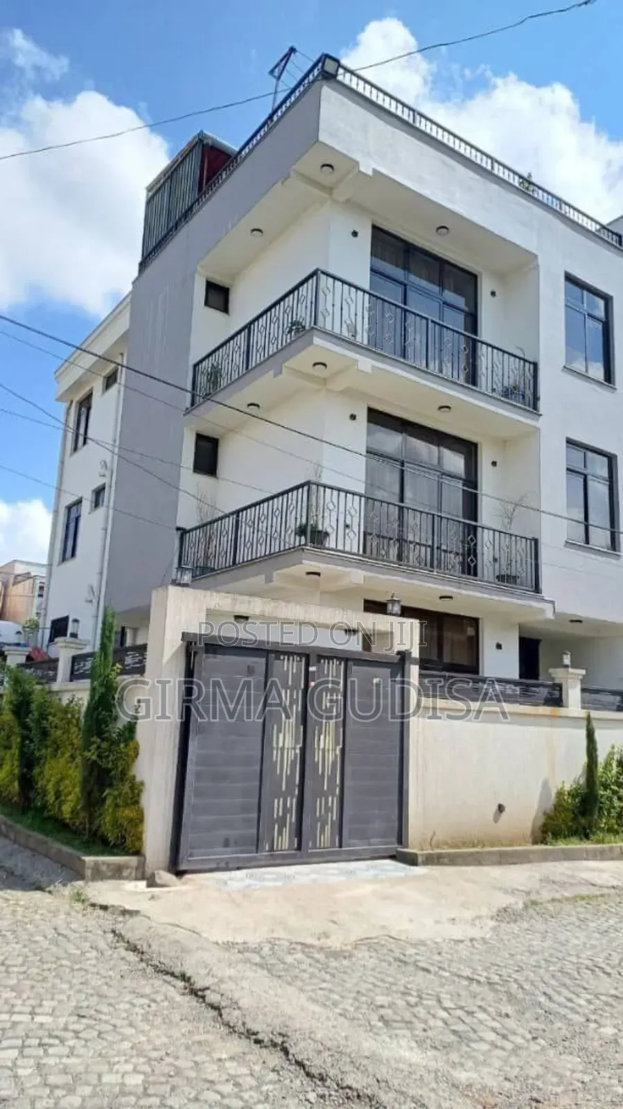 Furnished 9bdrm House in B+G+2+Terece, Yeka for sale