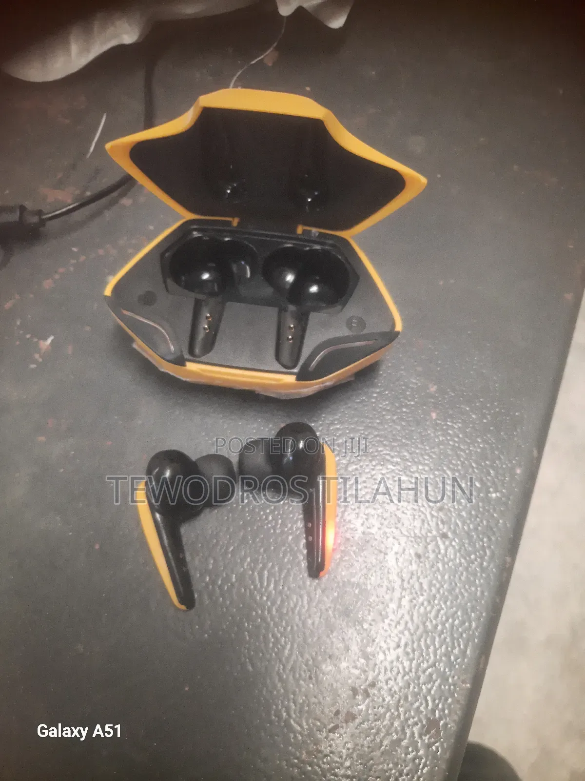 X15 Pro Gaming Earpod