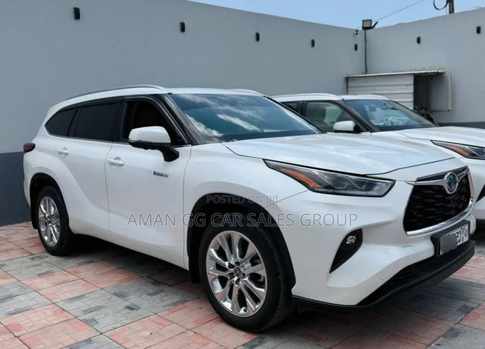 Toyota Highlander Hybrid 2023 White