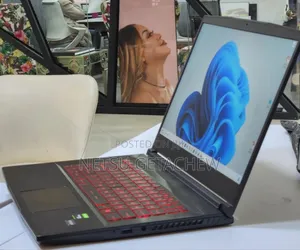 New Laptop MSI GF63 12GB Intel Core I5 SSD 512GB