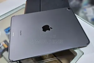 New Apple iPad Air (2022) 64 GB