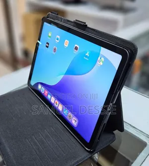 New Apple iPad Air (2022) 64 GB