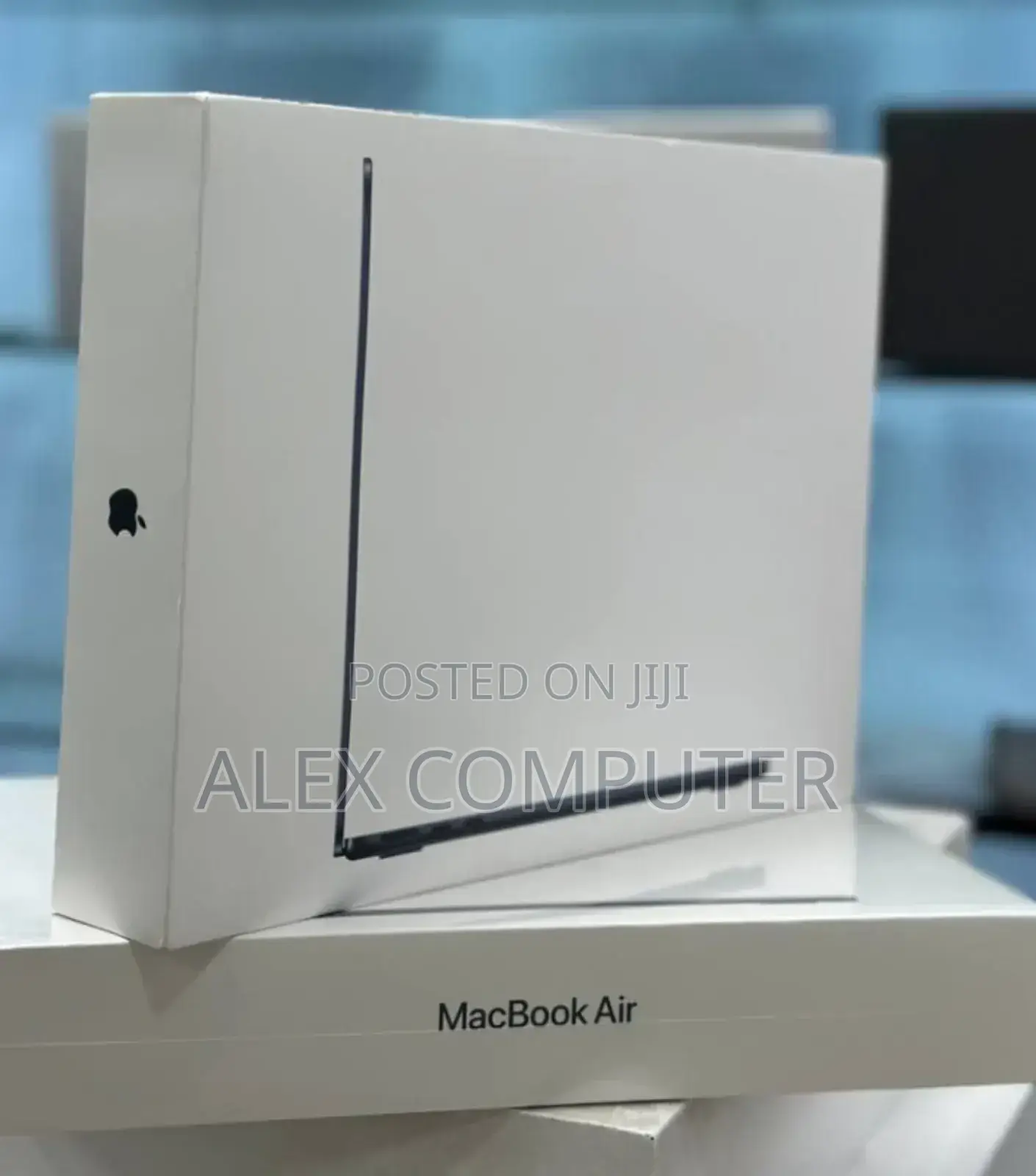 New Laptop Apple MacBook Air 2023 M2 16GB Apple M2 SSD 256GB