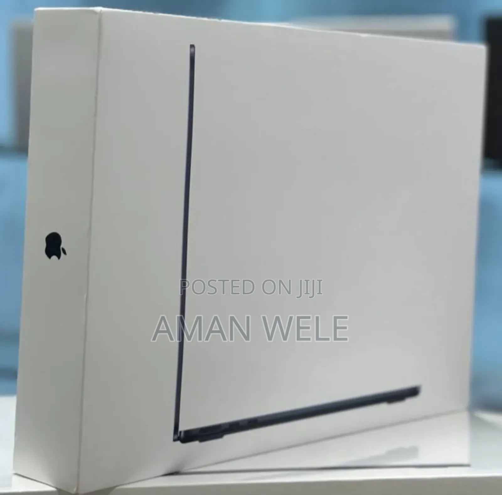 New Laptop Apple MacBook Air 2022 M2 16GB Apple M2 SSD 256GB