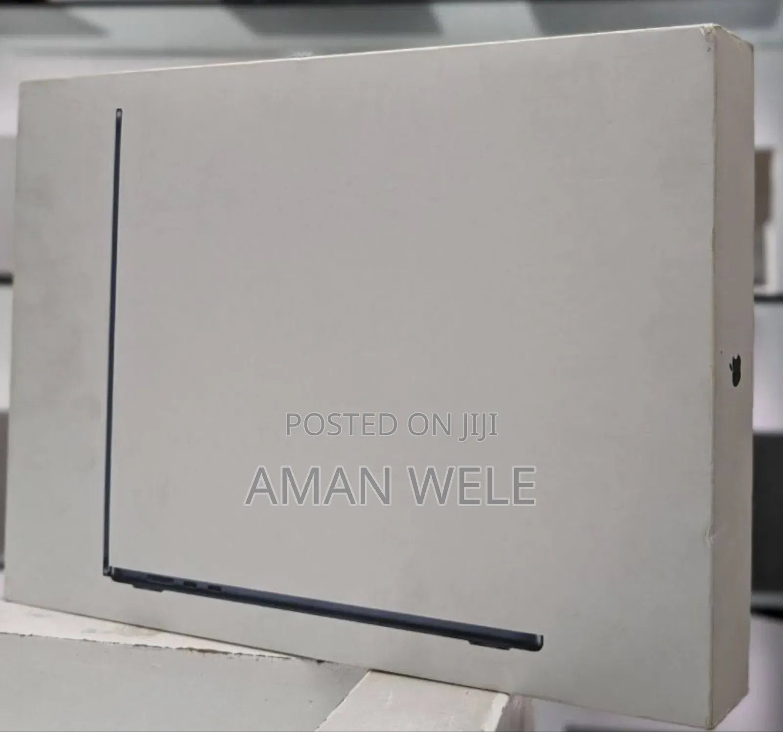 New Laptop Apple MacBook Air 2022 M2 16GB Apple M2 SSD 256GB