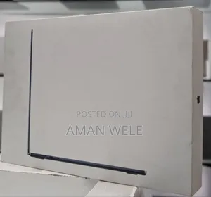 New Laptop Apple MacBook Air 2022 M2 16GB Apple M2 SSD 256GB