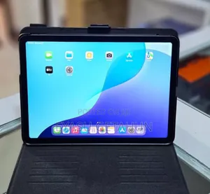 Photo - New Apple iPad Air 64 GB