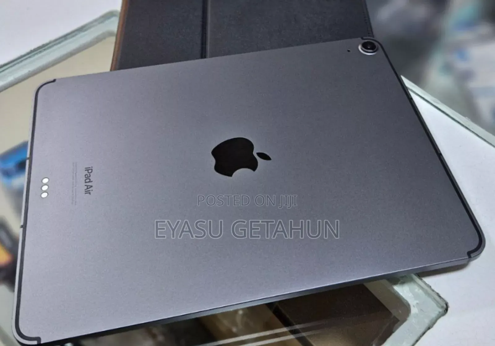 New Apple iPad Air 64 GB