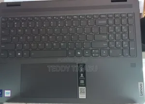 New Laptop Lenovo Yoga 7i 16GB Intel Core Ultra 7 SSD 512GB