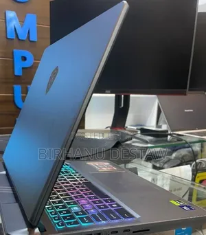 Photo - New Laptop MSI Vector 16 HX AI A2XWIG 16GB Intel Core I5 SSD 1T