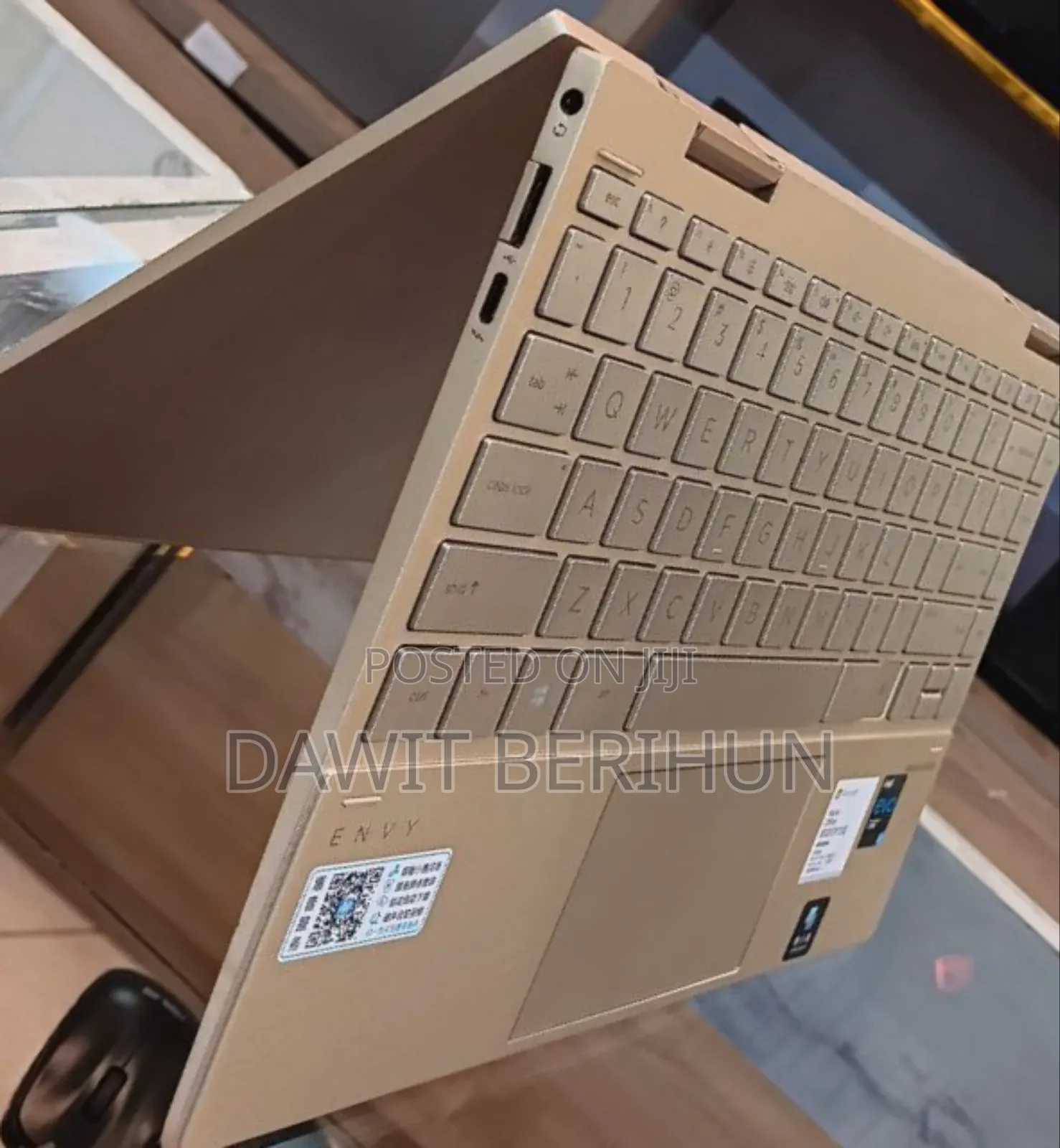 New Laptop HP Envy X360 8GB Intel Core I5 SSD 512GB