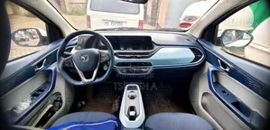 Photo - New Changan BenBen E-Star 2023 Silver