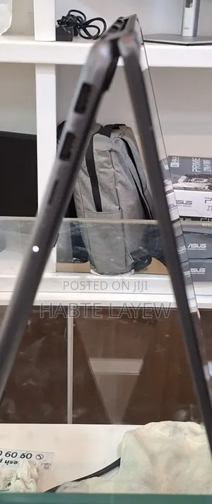 New Laptop Lenovo Yoga 7i 16GB Intel Core I7 SSD 512GB