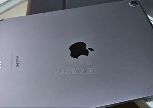 Photo - New Apple iPad (2022) 64 GB