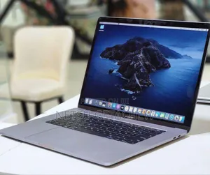 Photo - New Laptop Apple MacBook Pro 16GB Intel Core I9 SSD 1T