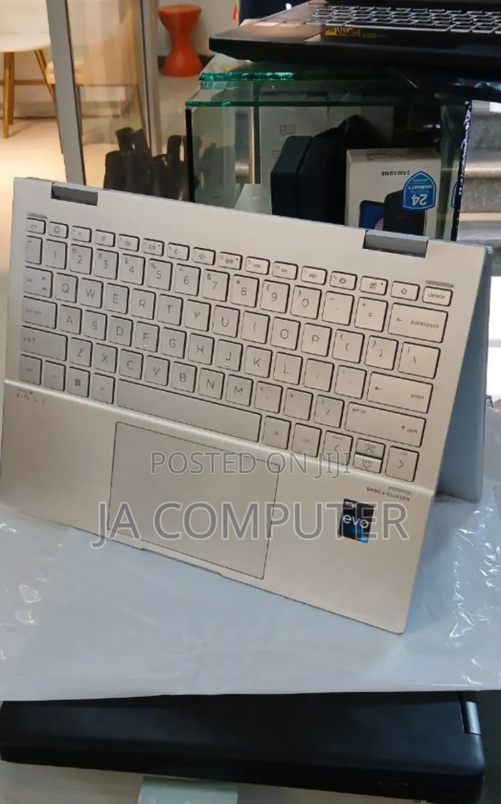 New Laptop HP Envy X360 8GB Intel Core I7 SSD 512GB