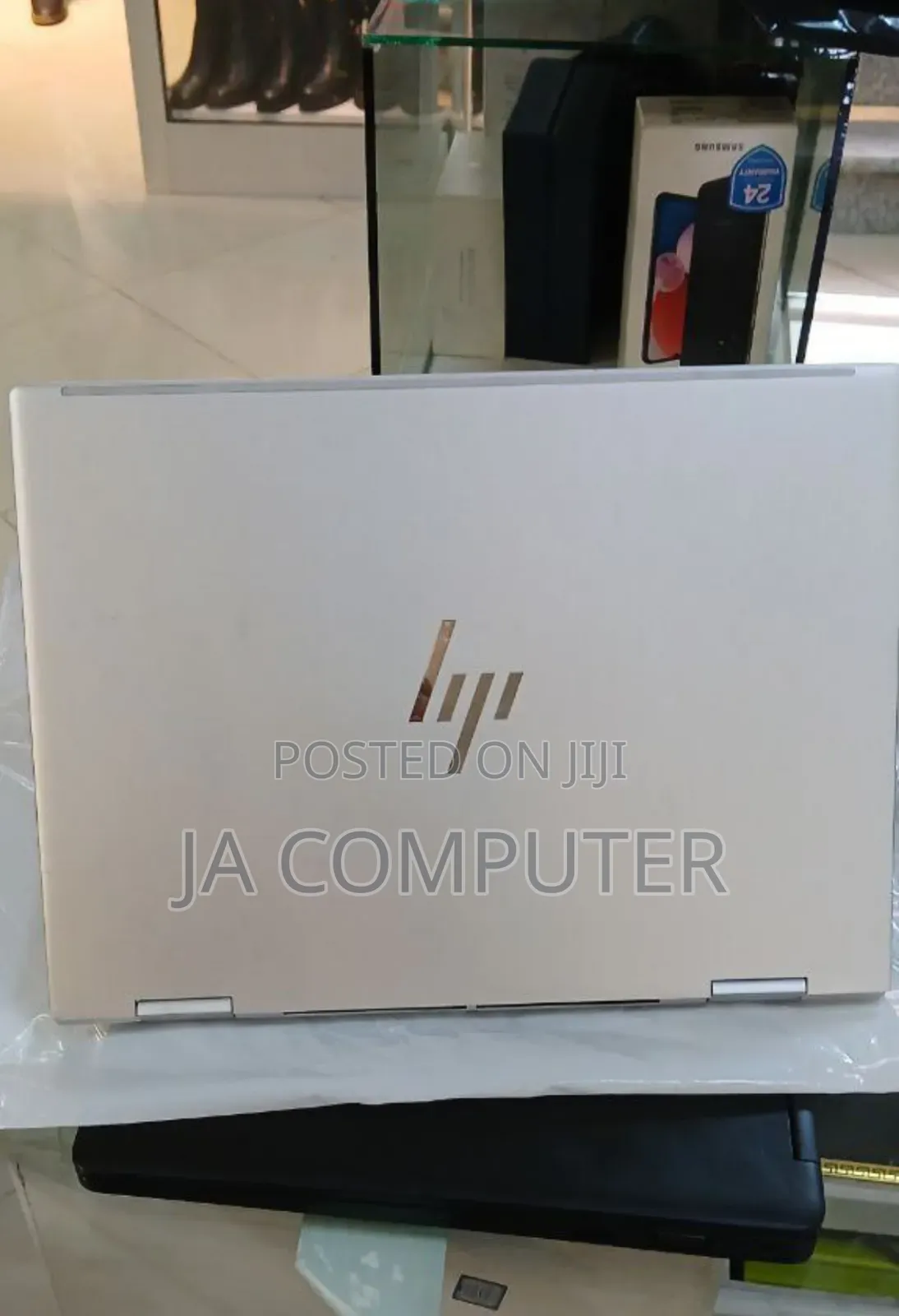 New Laptop HP Envy X360 8GB Intel Core I7 SSD 512GB