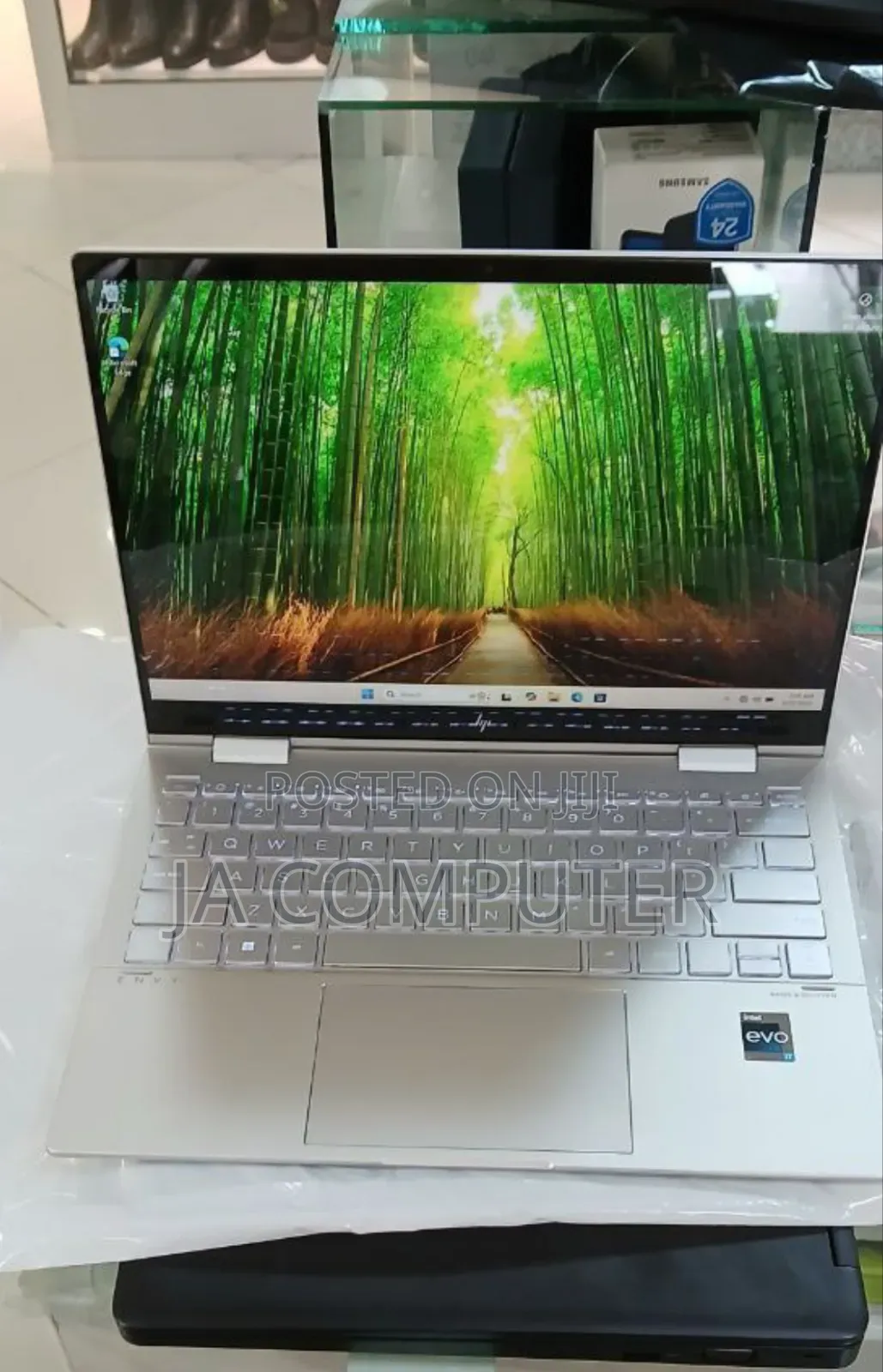 New Laptop HP Envy X360 8GB Intel Core I7 SSD 512GB